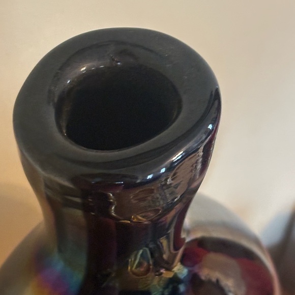 Elegant Iridescent Amber Glass Art Vase - Picture 3 of 4